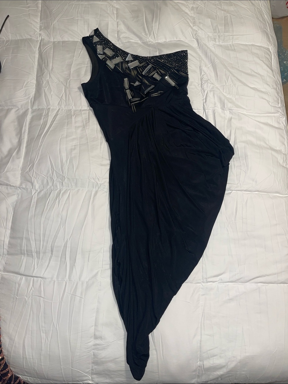 bebe One-Shoulder Black Evening Dress with Geometric Beading
